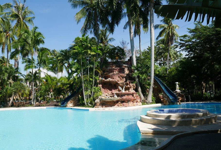 Tambongon Beach, Cebu, Philippines